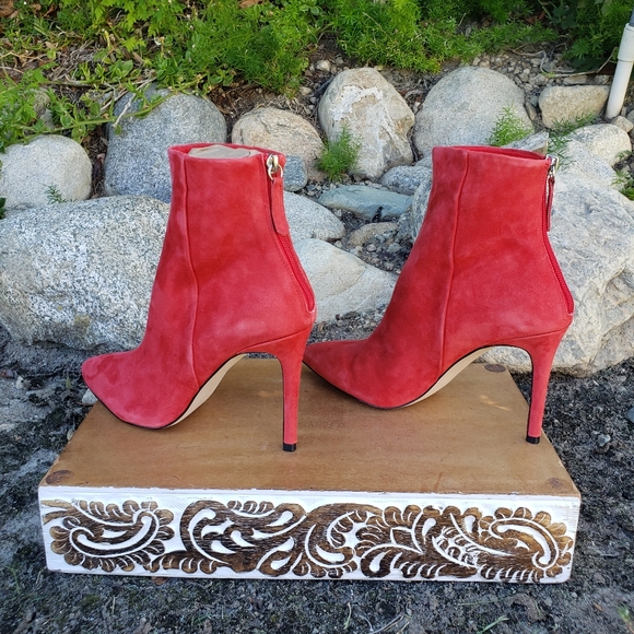 Fierce Sexy Steve Madden Red Suede Booties - Picture 5 of 11